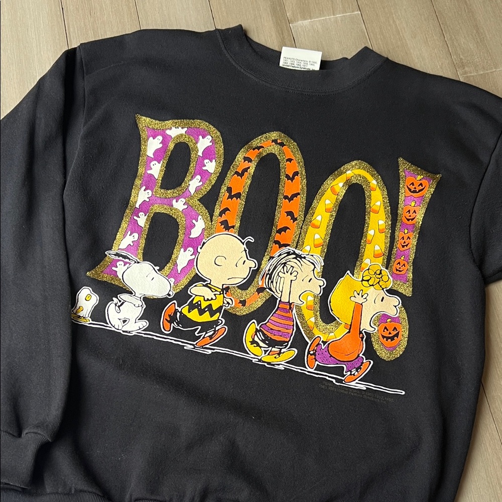 Vintage Halloween Peanuts BOO! Black Sweatshirt